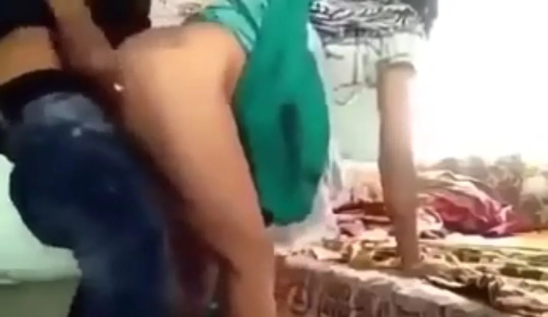 အိမ်ကိုလာလည်တဲ့ ဆရာမလေး ကိုရှယ်လိုးတဲ့ အောကား