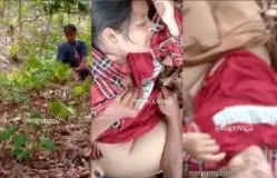 စော်လေးကို တောထဲခေါ်ပီး မညှာမတာလိုးတဲ့ အောကား